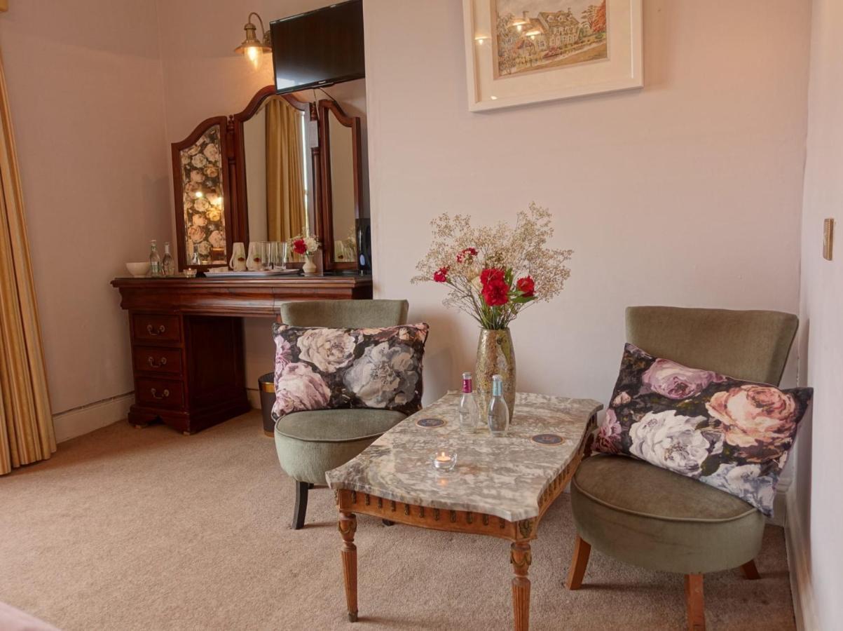 Courtmacsherry Hotel Extérieur photo
